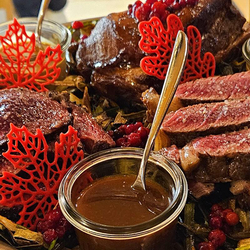 Menu dégustation "Meat'hic" & vin, 3 viandes préparées de différentes façons pour 2 personnes