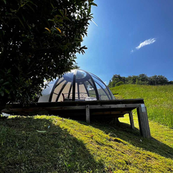 Bubble-Suite Übernachtung, unter dem Sternenhimmel mit Trottiabfahrt für 2 