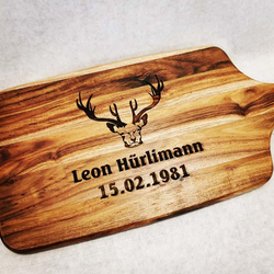 Küchenbrett Hirsch, aus Holz - mit Gravur
