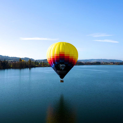 Montgolfière au lac de Sempach, 1h de vol pour 2 personnes, avec photos et apéritif inclus