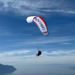 Parapente à Villeneuve, avec photos et vidéos incluses pour 1 personne