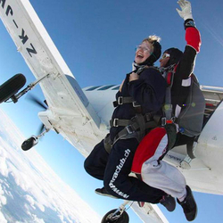 Tandemsprung Neudorf, Wochentags Mo - Fr für 1 Person