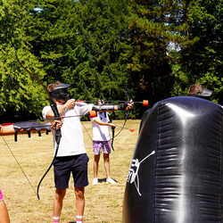 Bogenschiessen im Team, Mix zwischen Paintball und Bogenschiessen für 4 Personen