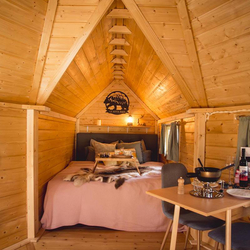 Übernachtung finnische Kota , 1 Nacht inkl. Käsefondue und Weisswein für 2 Personen