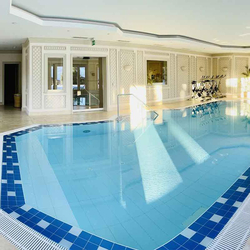 Une nuit 5* à Crans-Montana, Avec wellness & petit déjeuner pour 2 personnes