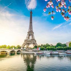 Romantischer Kurzurlaub in Paris, 1 Nacht mit Frühstück und Jacuzzi für 2