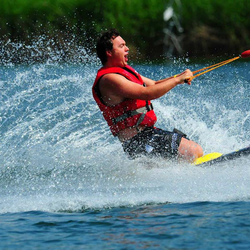 Téléski nautique pour 2, Forfait 2h + Matériel + Repas inclus