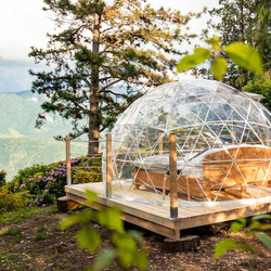 Bubble-Suite Übernachtung, inkl. Pool, Hot Pot & Frühstück für 2 Personen