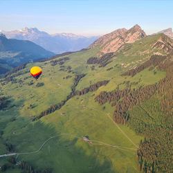 Montgolfière à Château-d'Oex, vol "premium" exclusif avec le pilote | pour 2 personnes