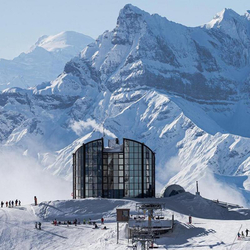 Le Kuklos restaurant tournant, Fondue Bacchus pour 2 pers. avec vue panoramique sur les Alpes