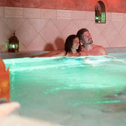 Aquabasilea Wellness Tag, Tageseintritt inkl. Rhassoulanwendung im Hamam | 2 Personen