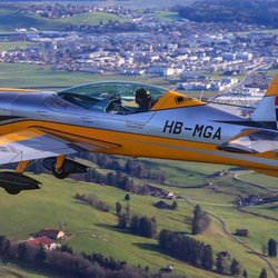 Vol de voltige dans les Alpes, Vol en avion d'env. 20 min au départ de Sion pour 1 personne