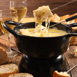 Alpenkräuter-Käsefondue, mit Aussicht auf den Vierwaldstättersee für 2 Personen