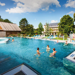 Day Spa im sole uno, Tageseintritt inkl. Bademantel & Flip-Flops für 2 Personen