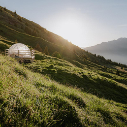 Bubble-Suite Übernachtung, für Sternengucker inkl. Hotpot für 2 Personen