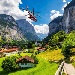 Jungfrau & Lauterbrunnen, 25-minütiger Helikopterflug ab Lauterbrunnen für 2 Personen