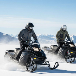 Snowmobile Fun für 2, Schneeaction & Apéro | Titlis/Engelberg