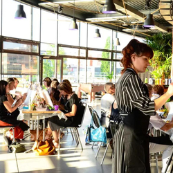 Malevent in Bars & Restaurant, in Zürich für 2 Personen