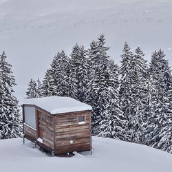Nuit magique en tiny house, séjour avec vue panoramique au cœur de la nature, pour 2 personnes
