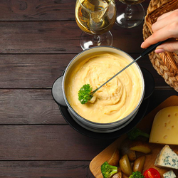 Fondue & vin pour 2 personnes, Moment convivial autour du fromage