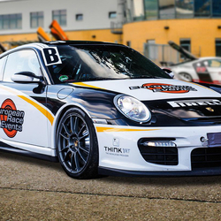 2 Runden fahren oder Racetaxi, Lamborghini, McLaren oder Porsche