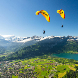 Interlaken Gleitschirmfliegen, Double Airtime - inkl. Fotoservice