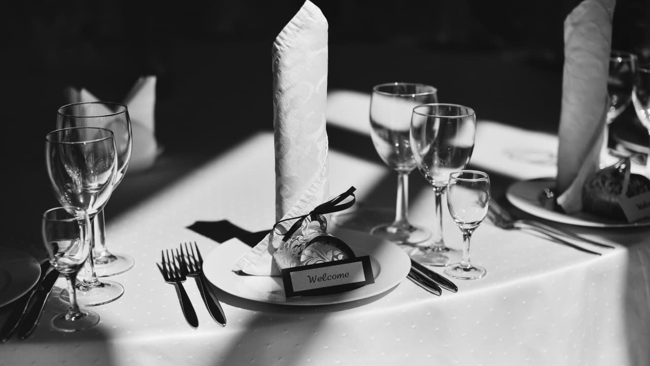 Dinner in the Dark 4GängeMenü im Dunkeln