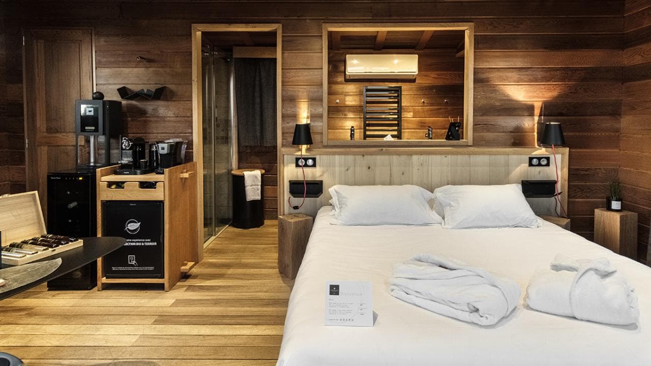 Luxus Baumhaus Übernachtung - inkl. Spa, 45 minütige Massage und ...