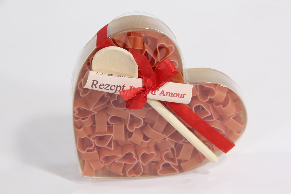 PÂTES EN FORME DE CŒUR pour un dîner en amoureux 1