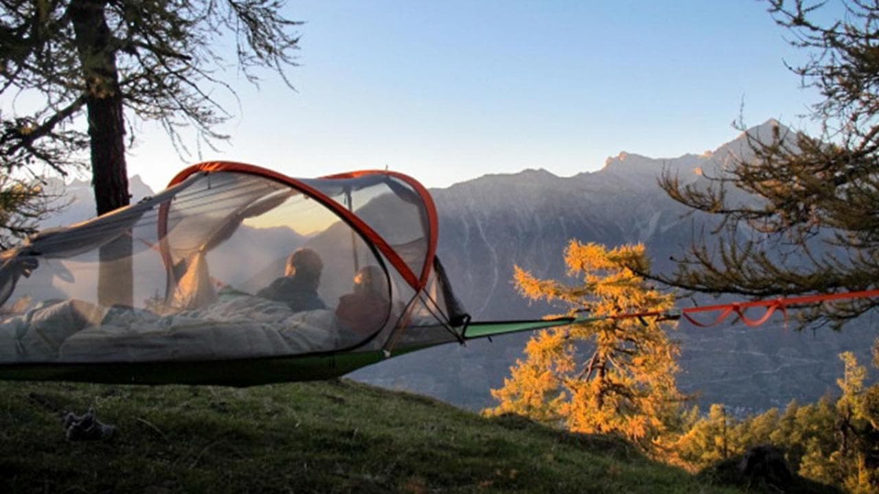 Schlafen im schwebenden Zelt - für zwei Personen inkl. Frühstück 1