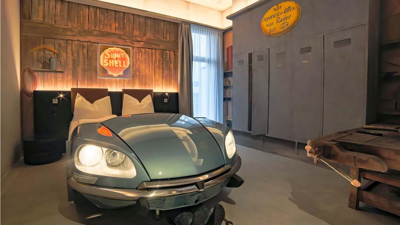 Übernachtung im Themenzimmer - inklusive Frühstück für 2 Personen 3