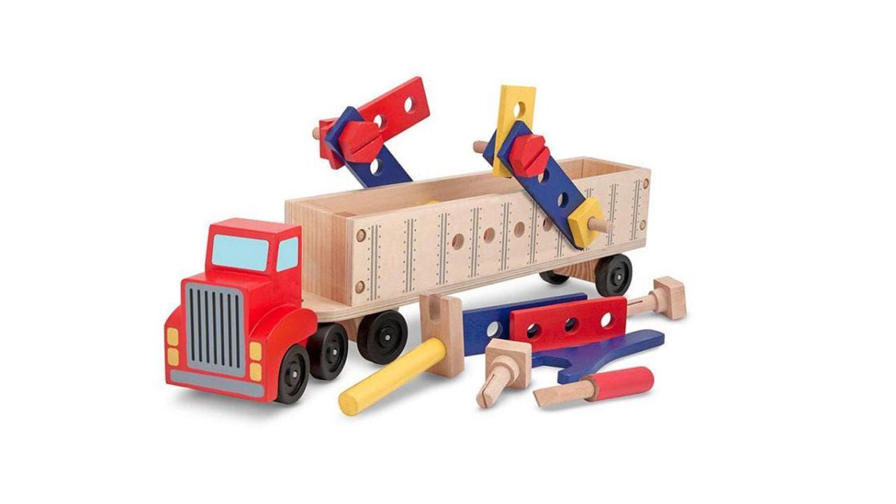 Lastwagen für den Bau - aus Holz